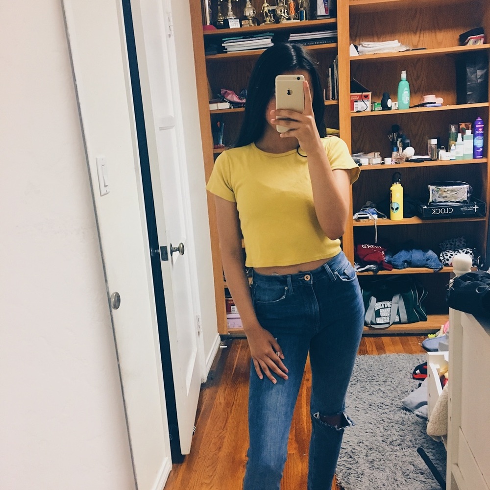 brandy melville ashlyn top!